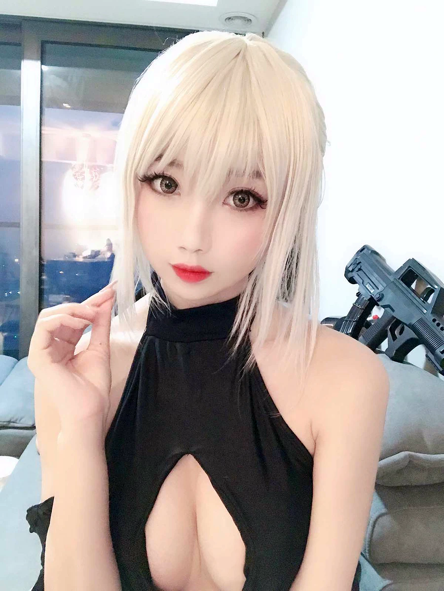 鬼畜瑶在不在 – 黑呆爱宕自拍 cosplay-第2张