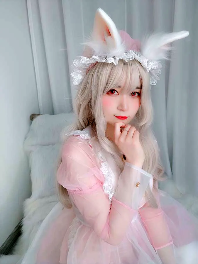 白银81 – 女仆小兔子 cosplay-第1张