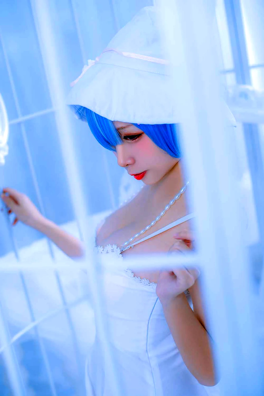 二佐Nisa – 雷姆白裙 cosplay-第2张