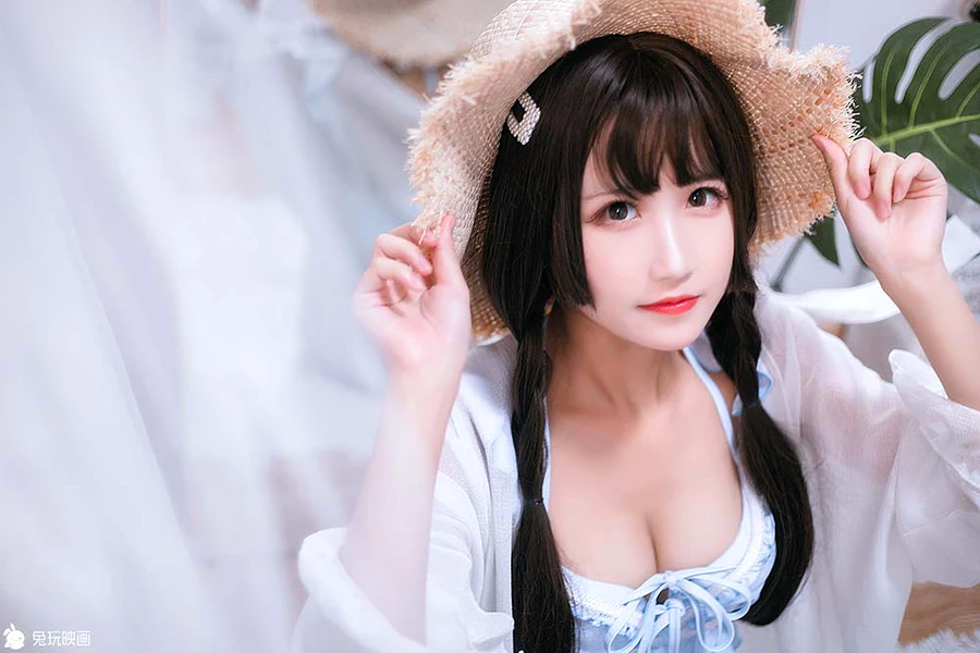 三度_69 – 房间里的夏天 cosplay-第1张