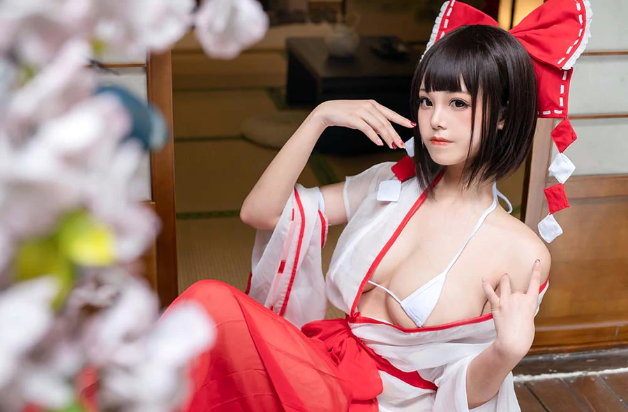 蜜汁猫裘 – 透明巫女姐姐 cosplay-第1张