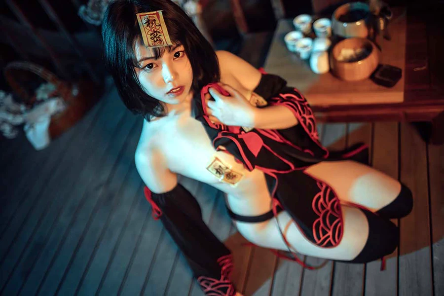 七月喵子 – 小僵尸 cosplay-第1张