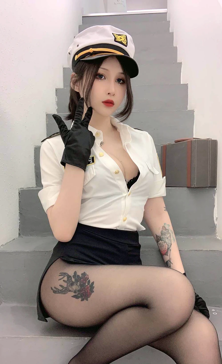 vams子 – 女警 cosplay-第1张