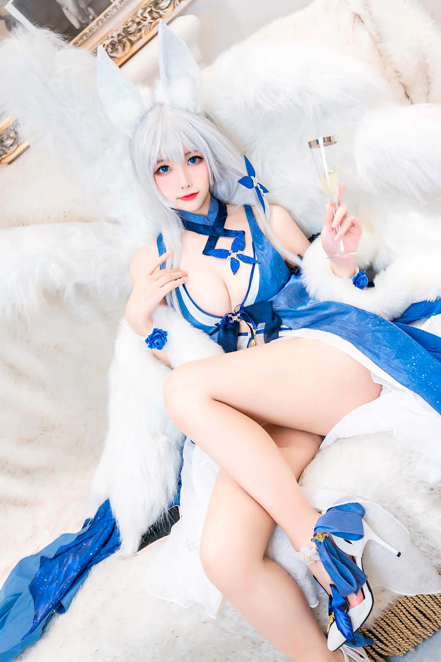 Momoko葵葵 – 信浓礼服 cosplay-第2张