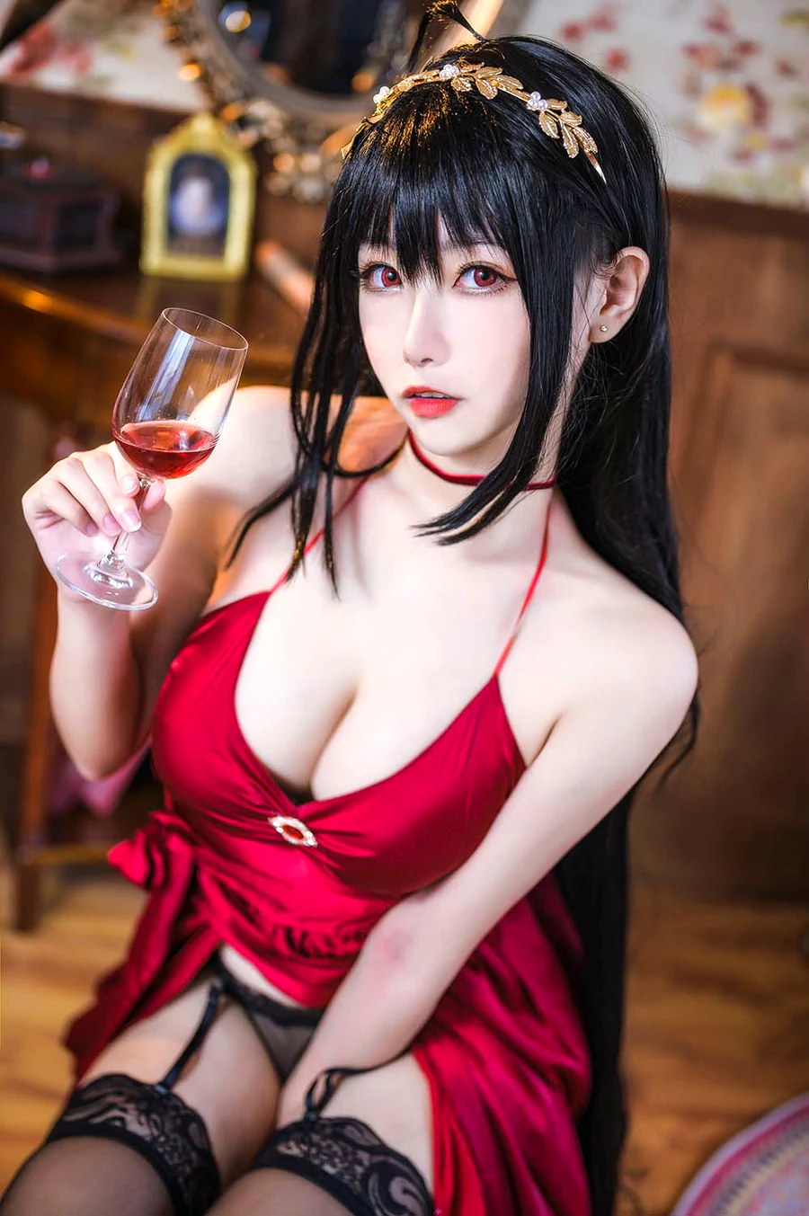 Momoko葵葵 – 大凤之礼服 cosplay-第2张