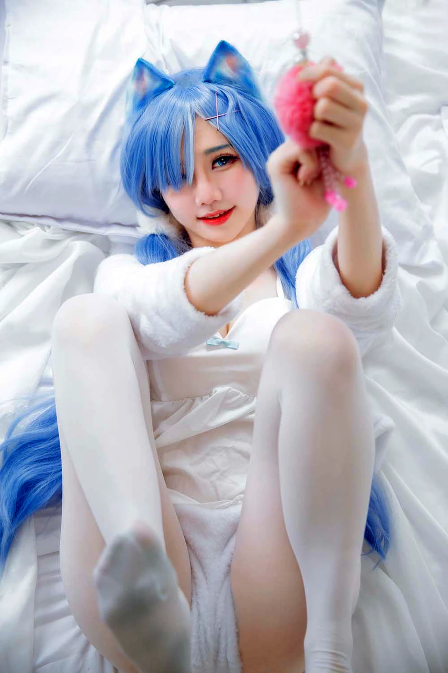 Sally Dorasnow – Rem White Kitty cosplay-第2张