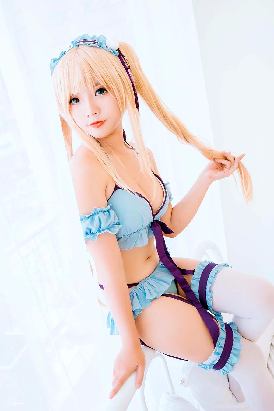 Messie Huang写真 – Eriri sexy cosplay-第1张