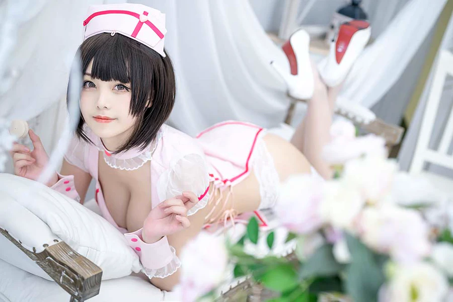 蜜汁猫裘 – 小护士 cosplay-第2张