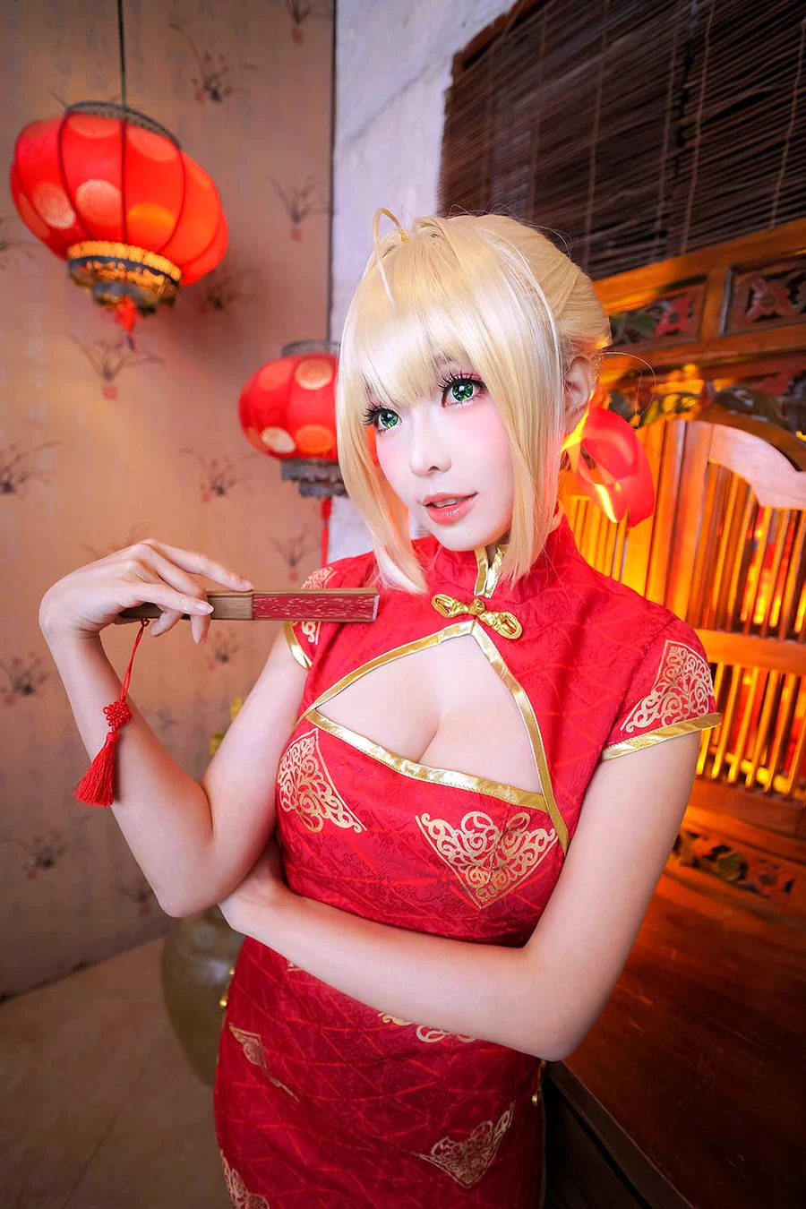 Ely_eee(ElyEE子) – 尼禄 红旗袍 cosplay-第1张