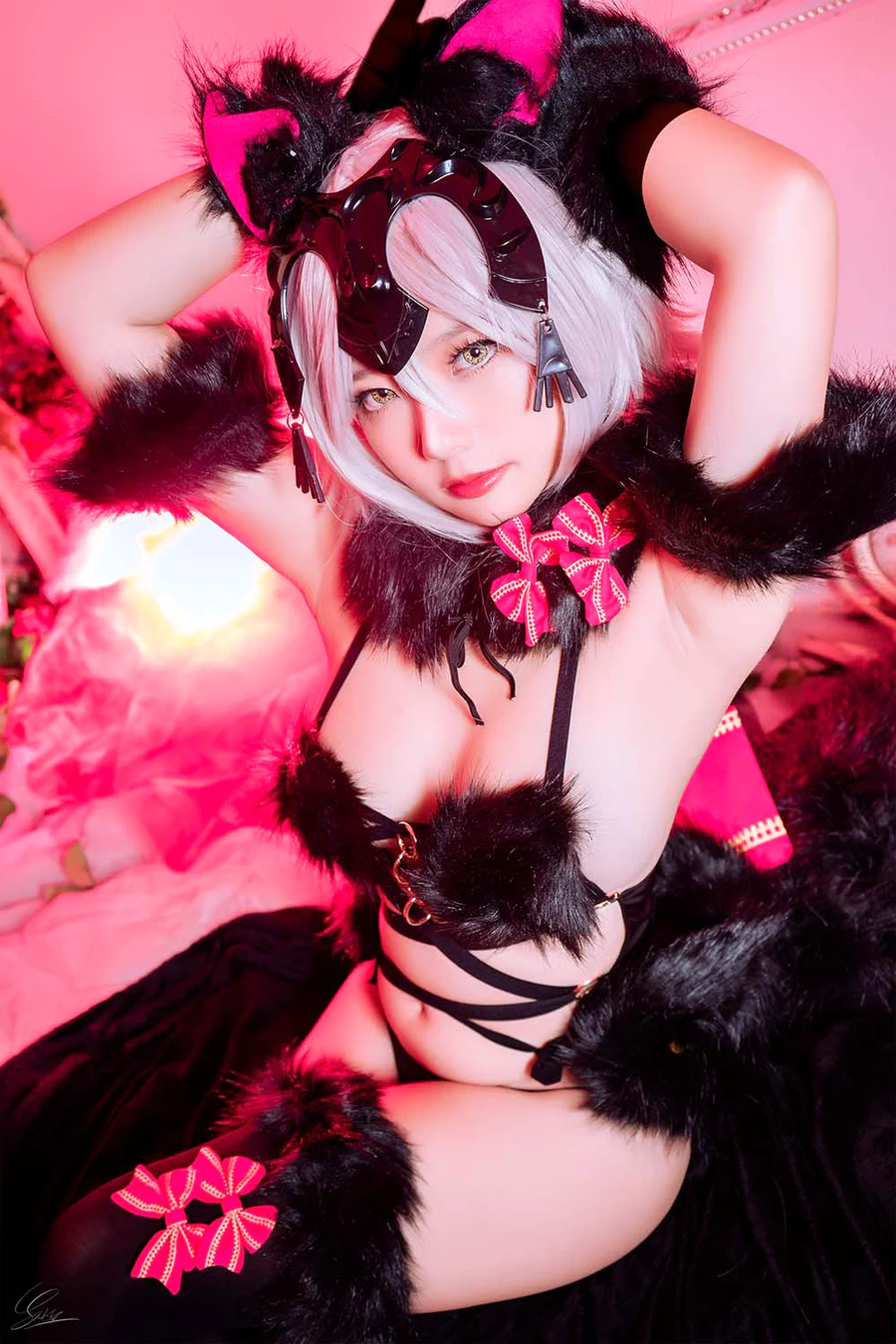 Messie Huang写真 – Jeanne Alter Wolf cosplay-第2张