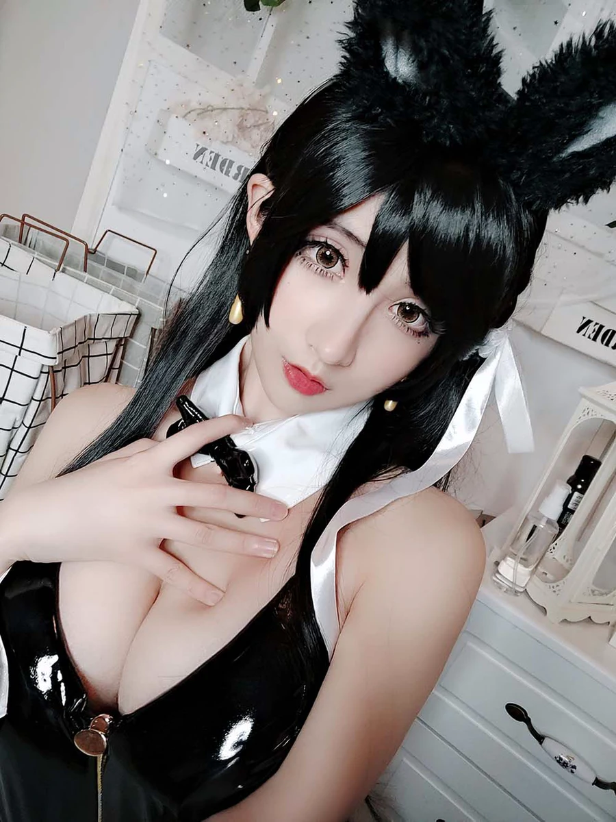 rioko凉凉子(肉扣热热子) – 爱宕自拍 cosplay-第2张