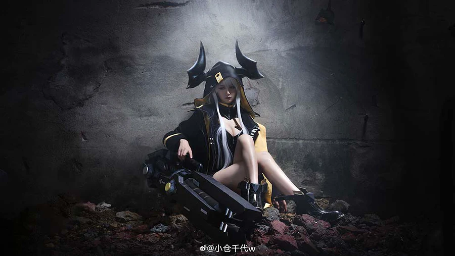 小仓千代w – 卡列尼娜·爆裂 cosplay-第2张