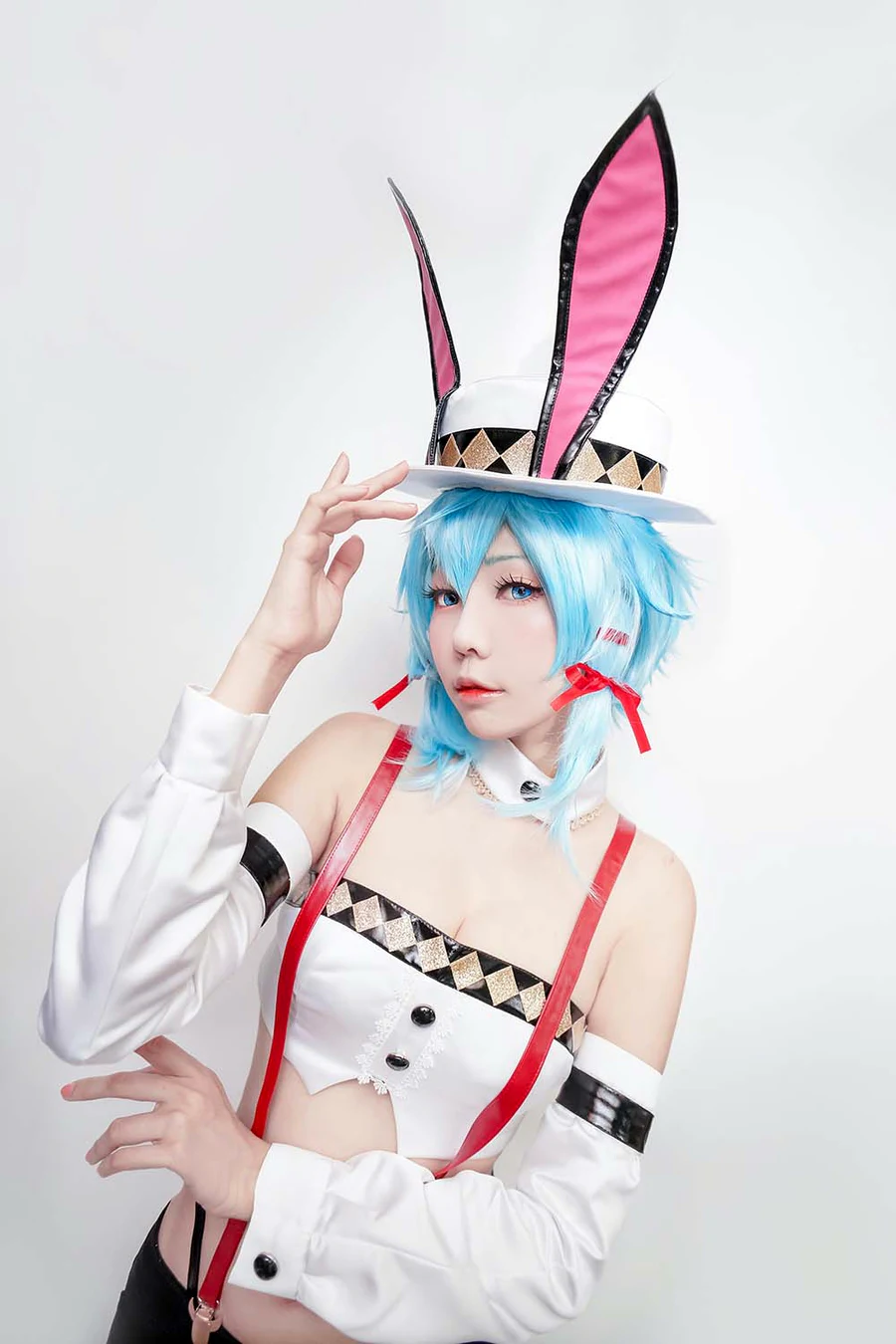 Ely_eee(ElyEE子) – 诗乃荷官 cosplay-第1张