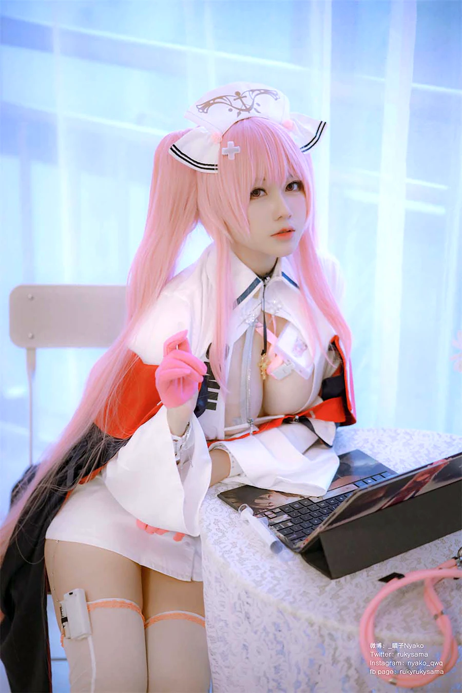 Nyako喵子 – 英仙座护士 cosplay-第1张