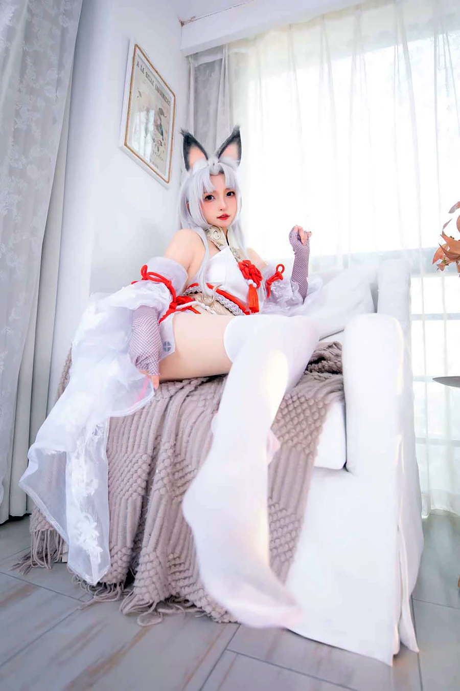 神楽板真冬 – 白丝胡桃 cosplay-第1张