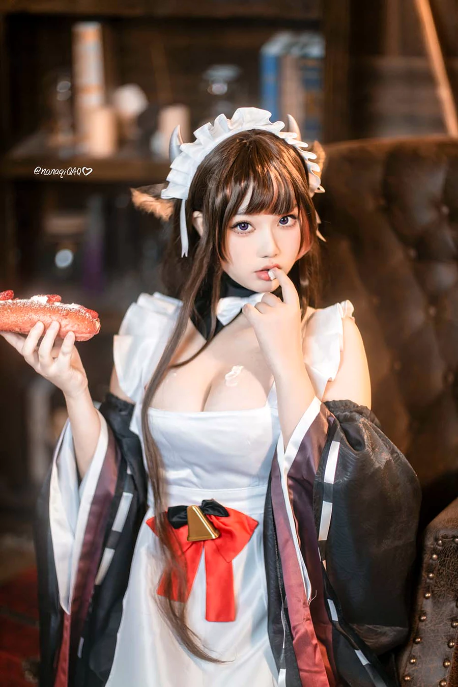 七七娜娜子 – 樫野牛牛女仆 cosplay-第2张