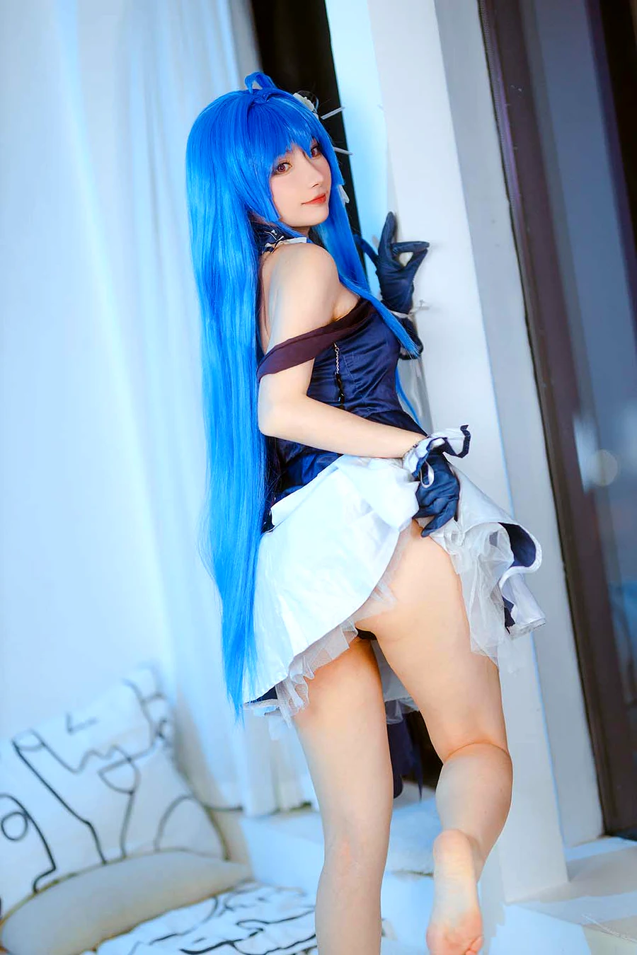 是三不是世w – Nikke胜利女神 海伦娜捆绑 cosplay-第2张