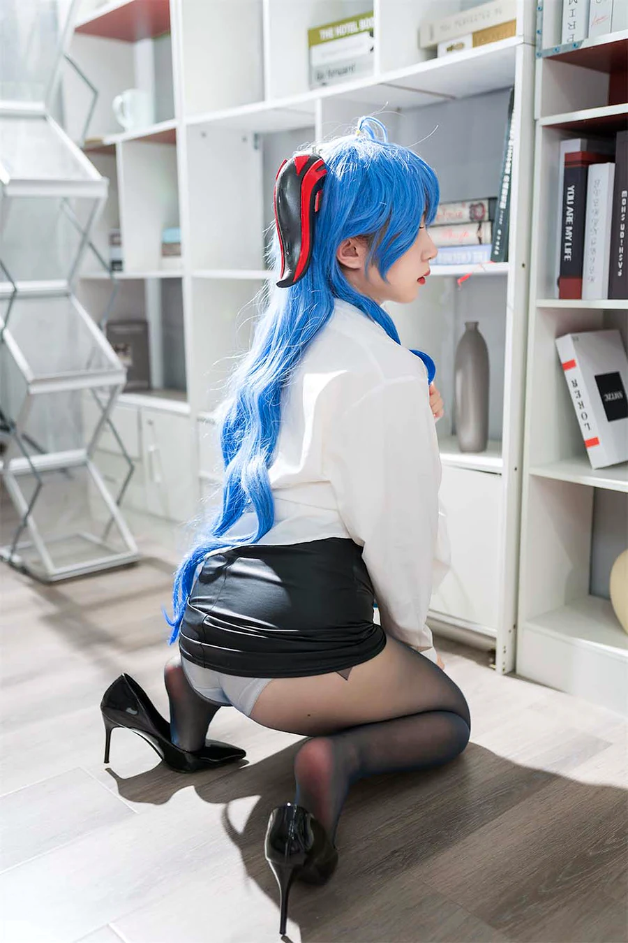 花铃 – 甘雨秘书OL cosplay-第1张