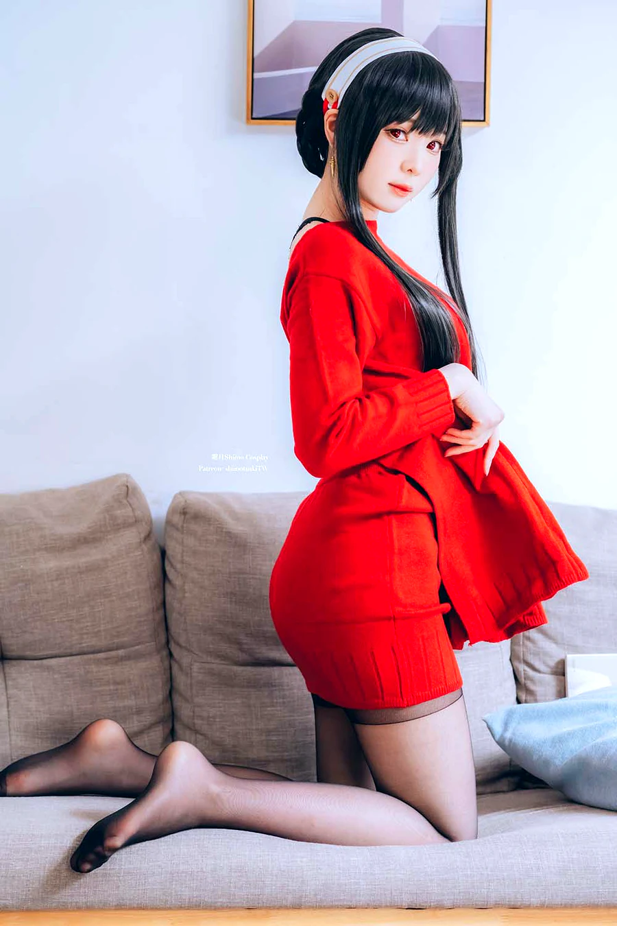 霜月shimo – Yor Forger  Red Sweater cosplay-第1张