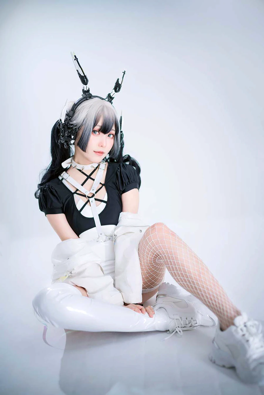 Ely_eee(ElyEE子) – CyberGirl Blanche cosplay-第1张