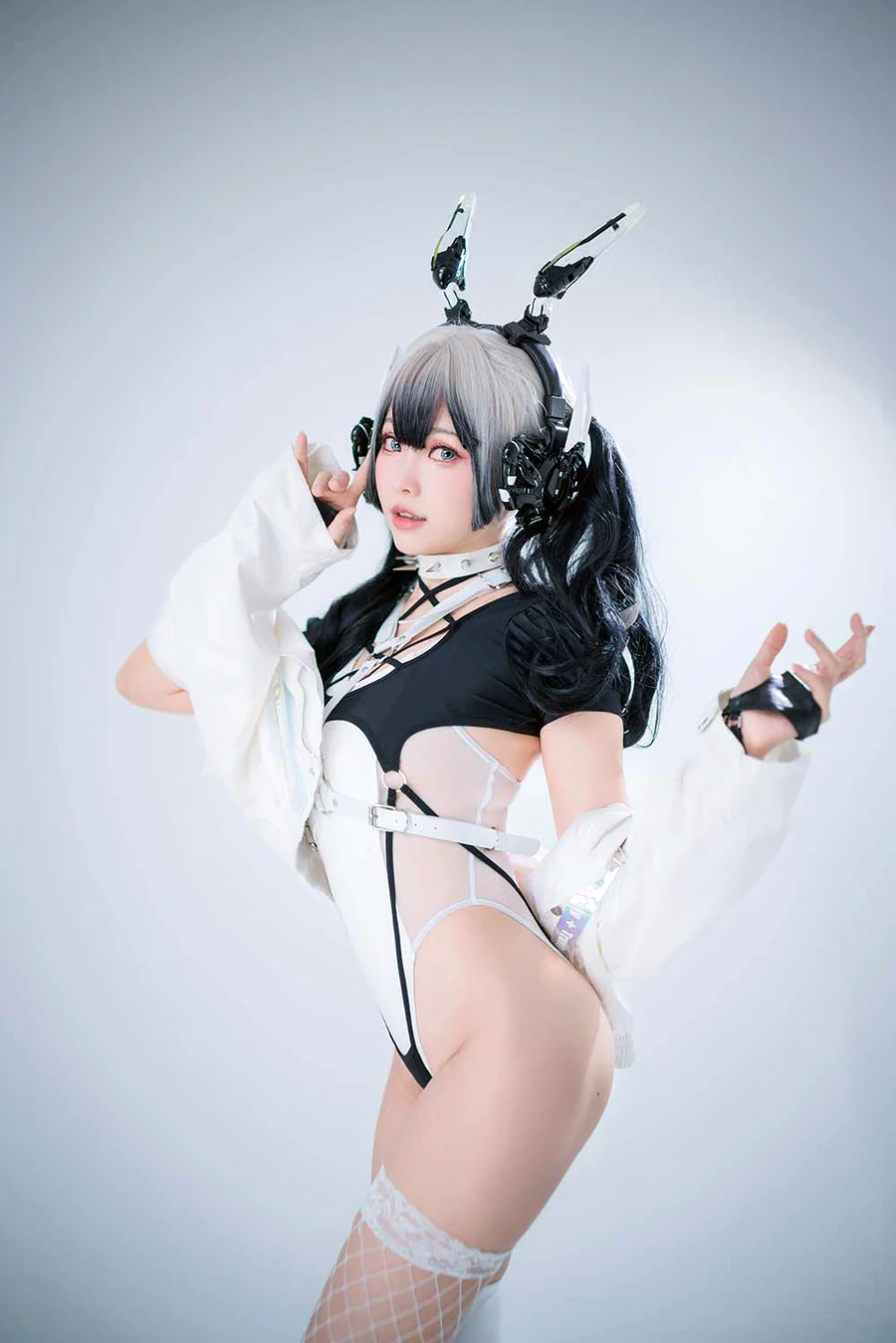 Ely_eee(ElyEE子) – CyberGirl Blanche cosplay-第2张