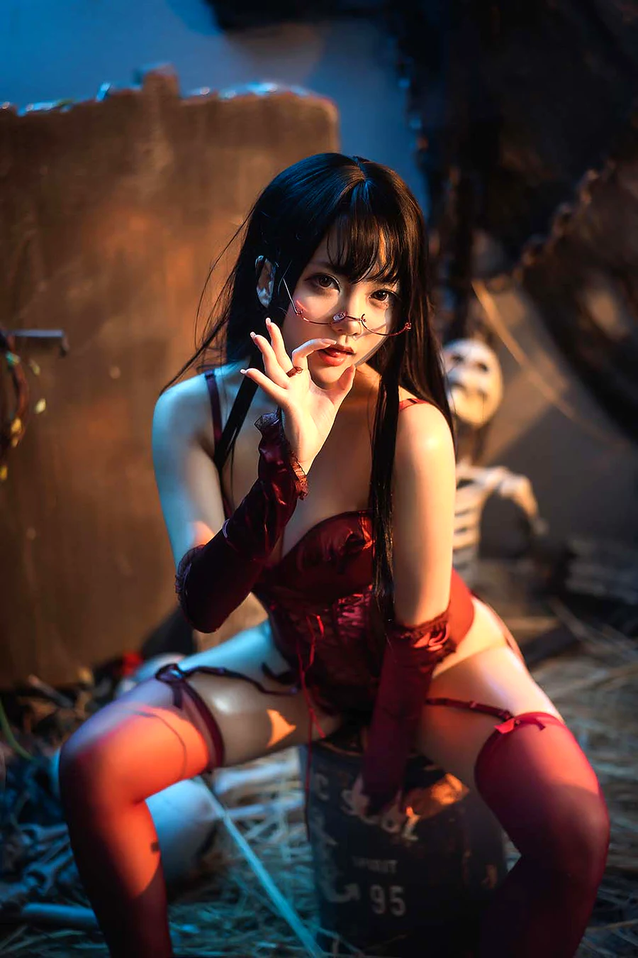 是一只熊仔吗 – 红色corset cosplay-第1张