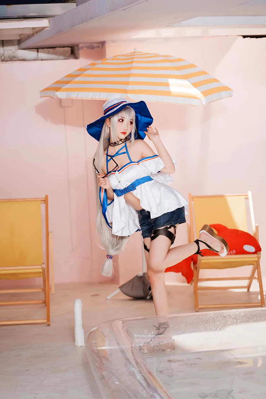 面饼仙儿 – 斯卡蒂泳装 cosplay-第1张