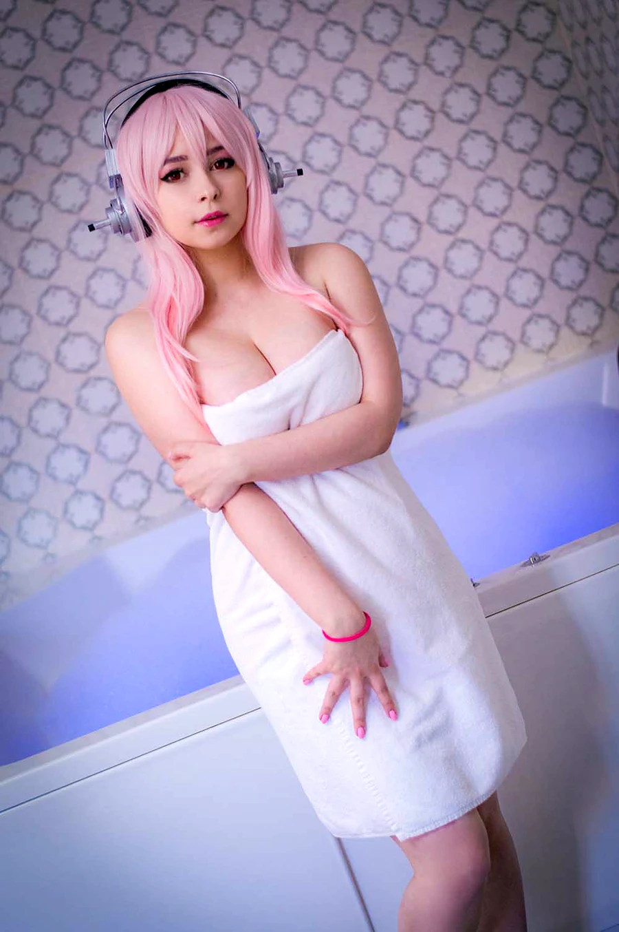 Yoshinobi – Sonico Bath Time cosplay-第1张