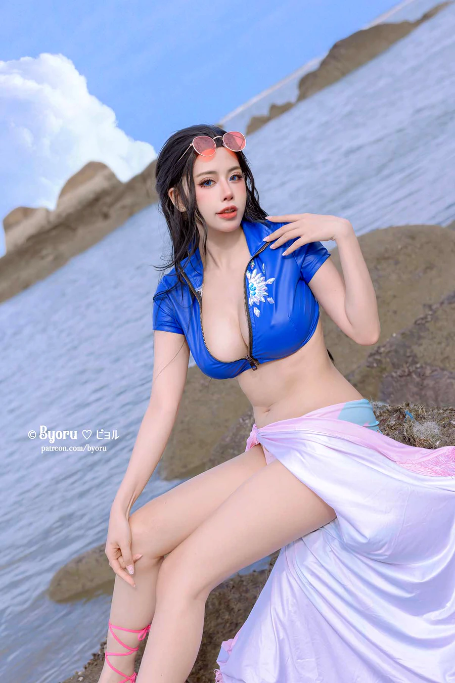 日本性感萝莉Byoru – Nico Robin cosplay-第1张