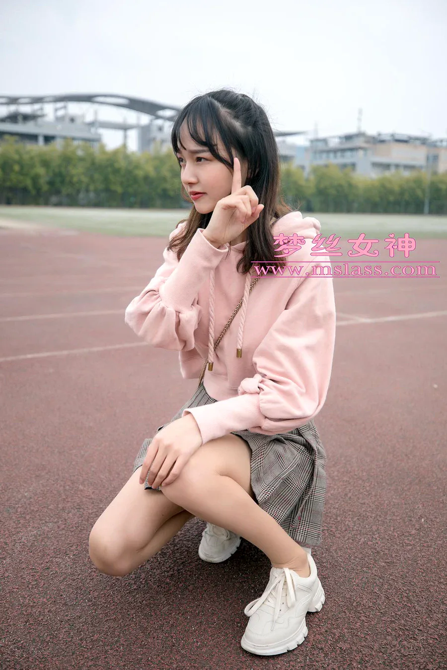 [MSLASS梦丝女神]2019.04.23 NO.001 操场小甜心 玥玥 MSLASS梦丝女神-第2张