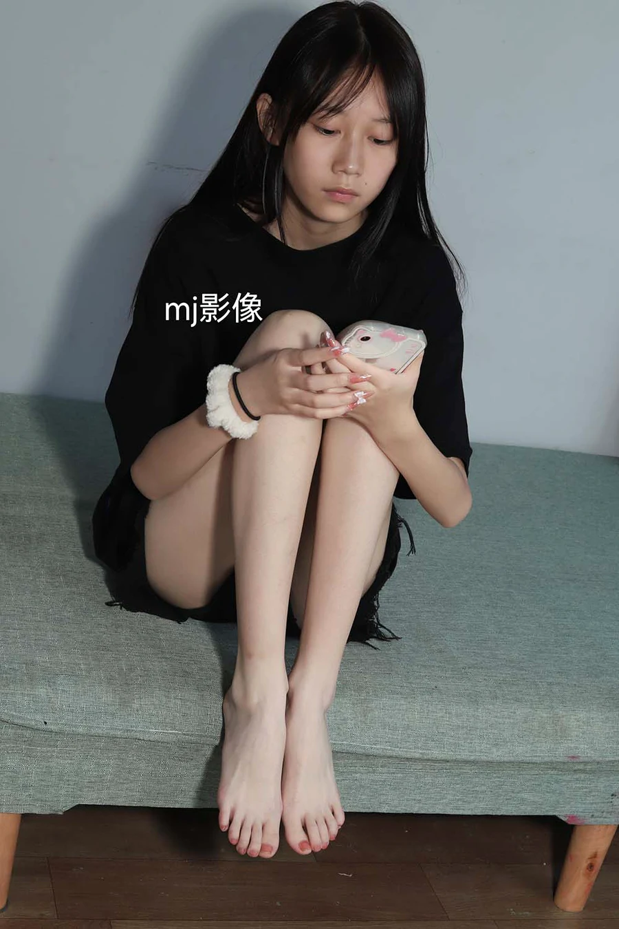 Pary摄影 NO.074 小表妹再次展示超美小嫩脚 Pary摄影-第2张