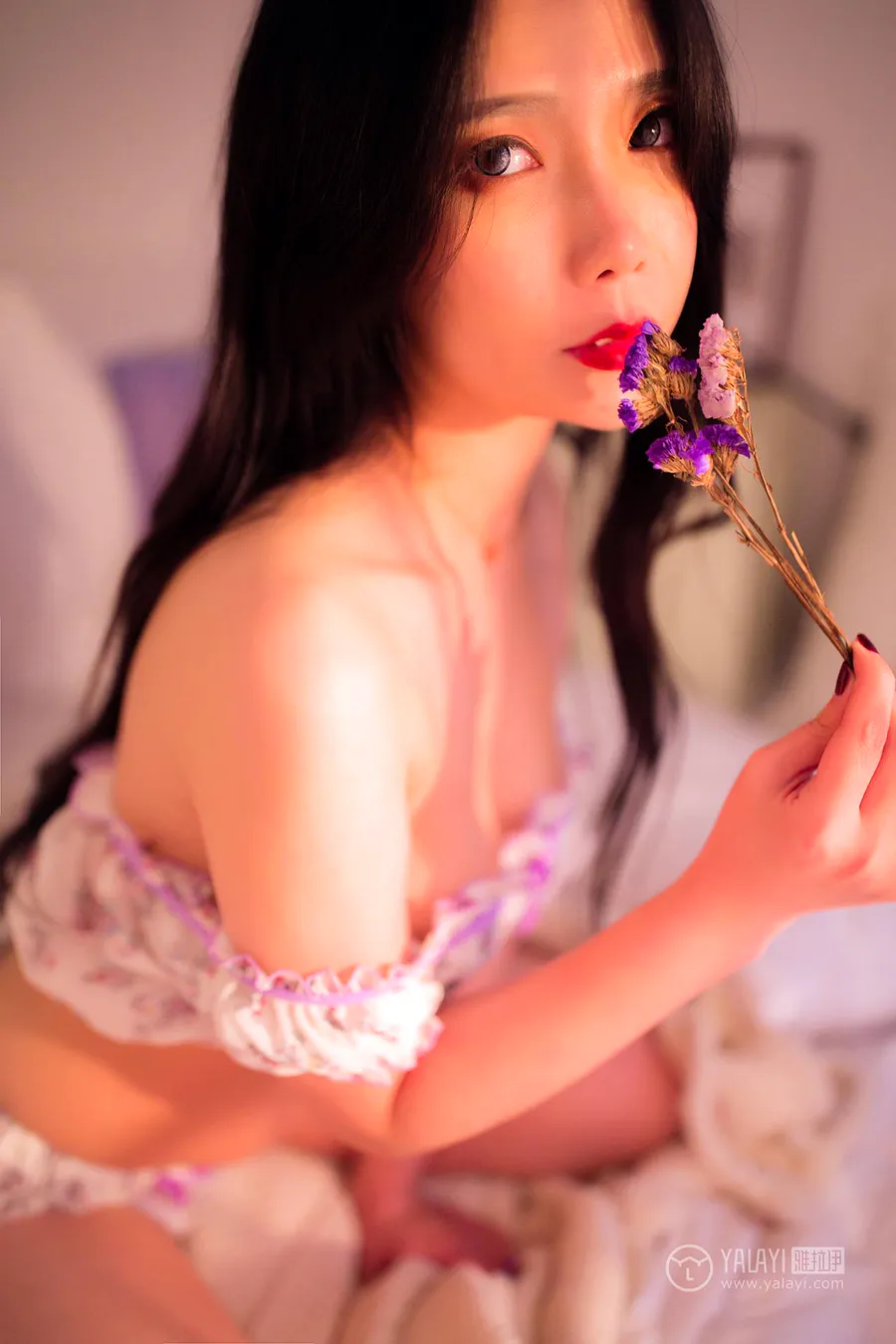 [YALAYI雅拉伊]2019.03.01 NO.199 花儿小姐 雪梨姬 YALAYI雅拉伊-第1张