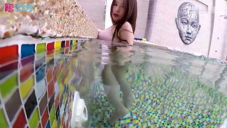 [Feilin嗲囡囡]HD视频2017.08.28 NO.068 美女主播 诱人的玉兔与美臀 芷儿Momoko Feilin嗲囡囡视频-第1张