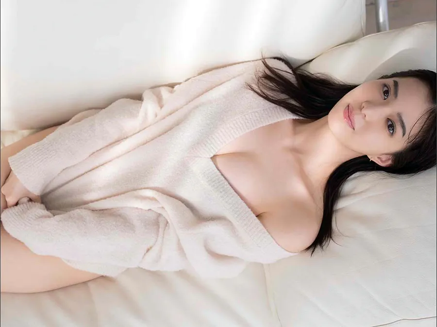 Riko Matsudaira 松平璃子 – Glossy body 艶めくボディ Photobook-第1张