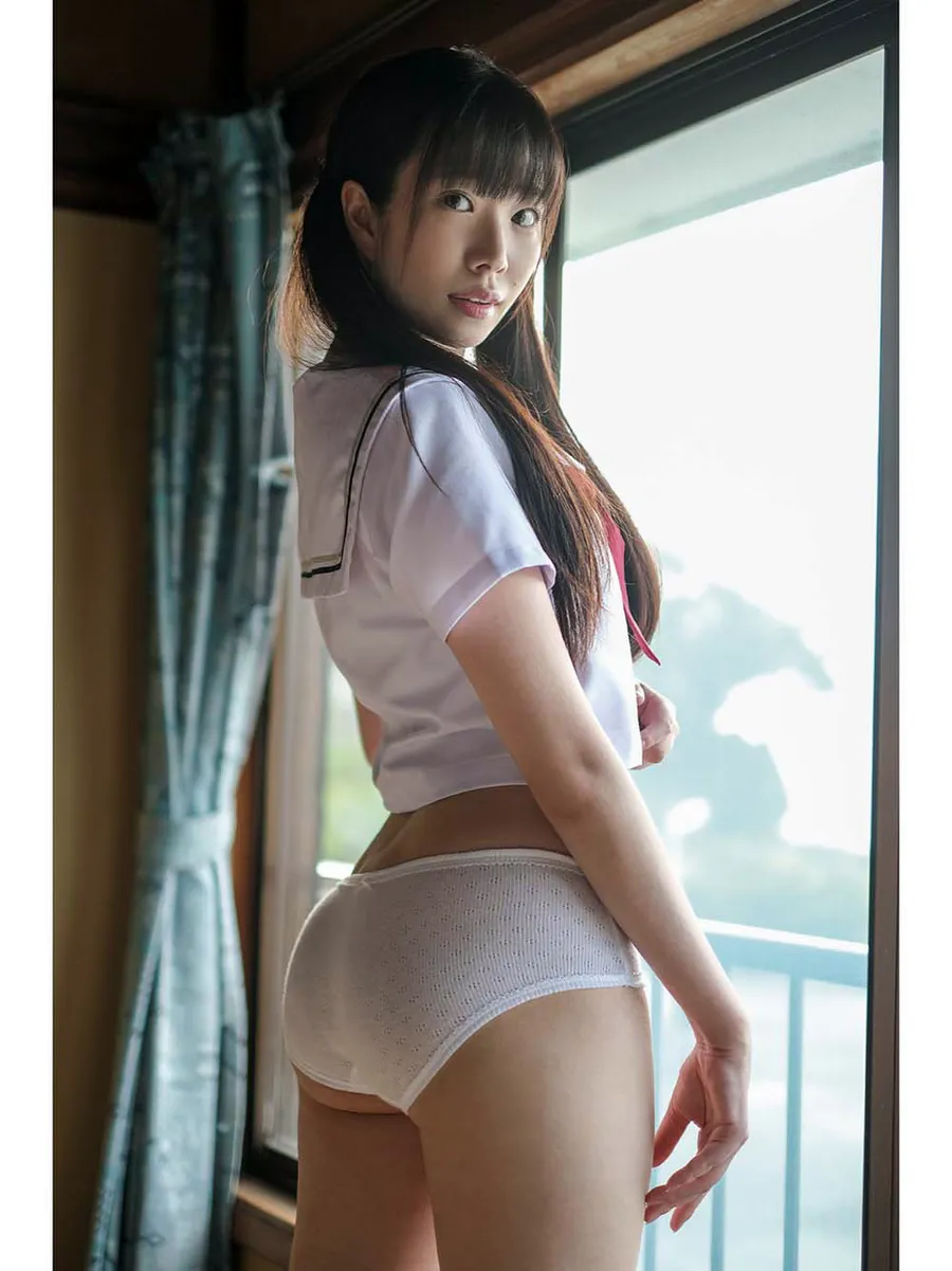 美波こづえ – 波の音 Photobook-第2张