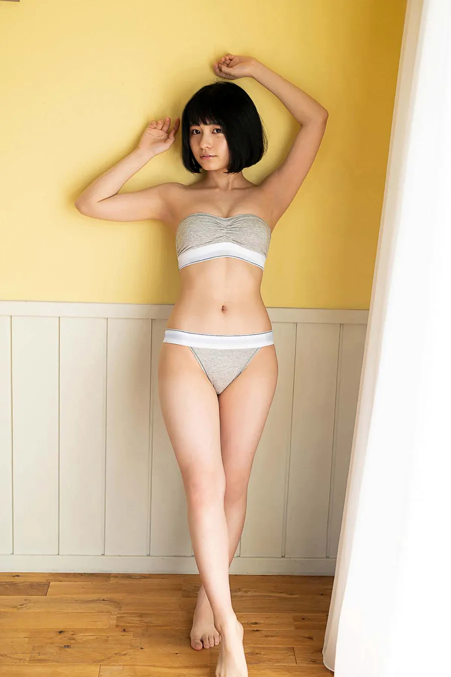 桐原美月ヤンマガアザーっす！ Photobook-第2张