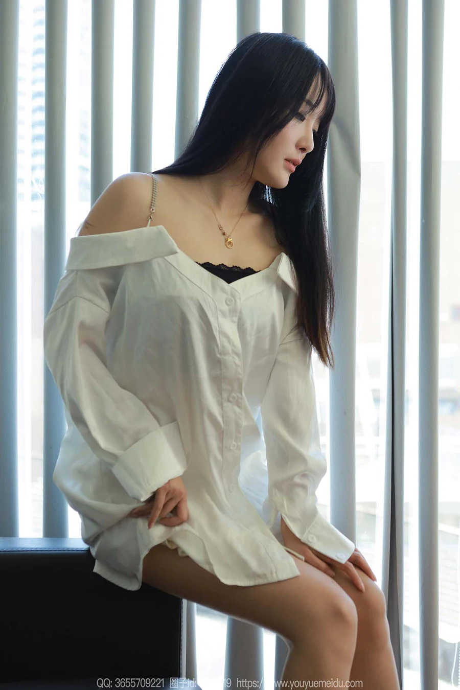 [IESS异思趣向] 2024.08.26 丝享家1829：婉萍《一字肩衬衣》 IESS异思趣向-第1张
