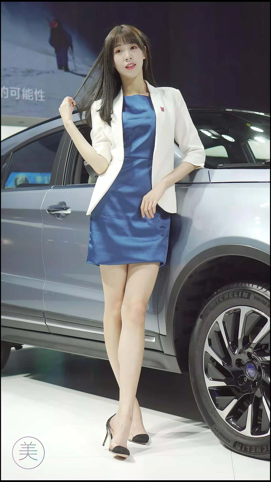 2019 广州车展 Racing Model JMC车模 03 街拍-第1张