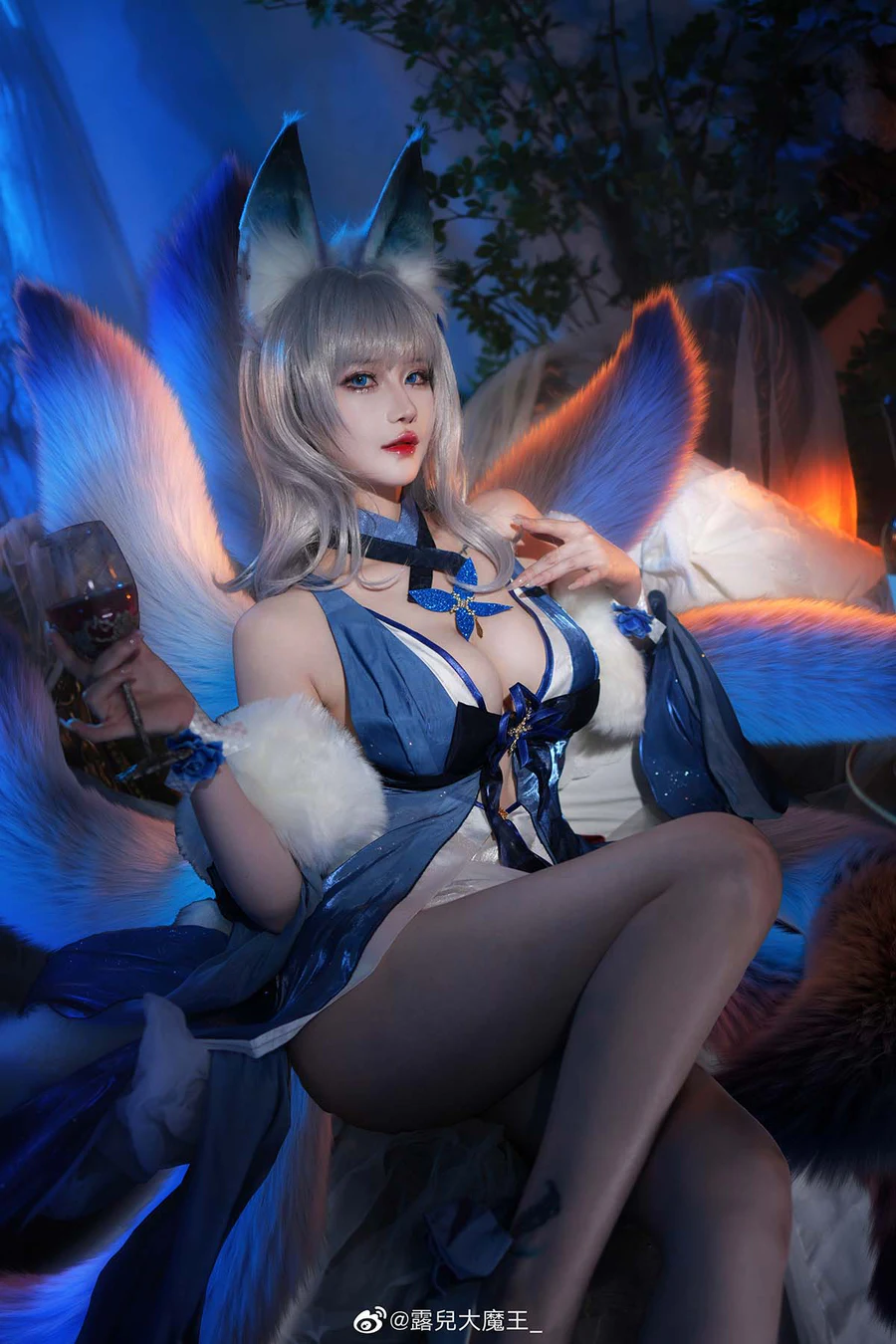 露兒大魔王 –  碧蓝航线 信浓 cosplay-第1张