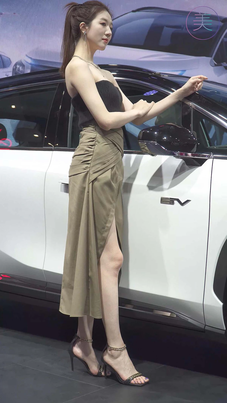 2021 广州车展 Racing Model Mitsubishi模03 街拍-第1张