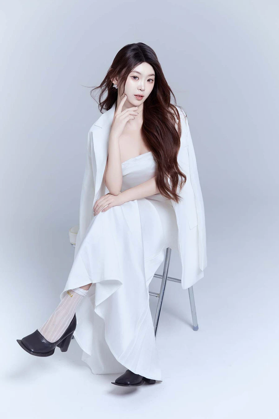 [YITUYU艺图语]2024.10.13 纯欲女神写真 CARLEE是77呀 YITUYU艺图语-第1张