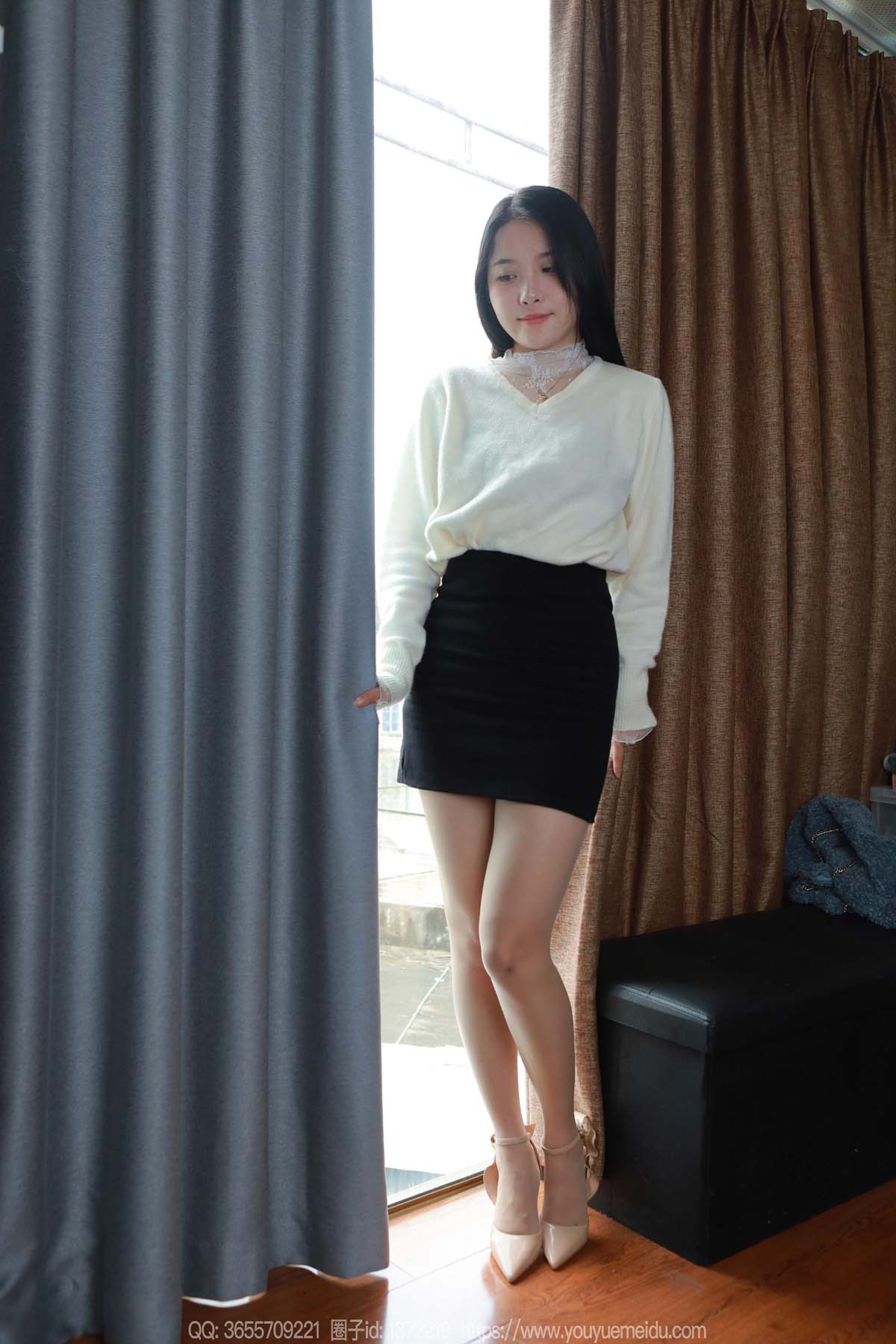 [IESS异思趣向] 2025.03.03 丝享家1991：婉萍《酒杯美腿》 IESS异思趣向-第1张