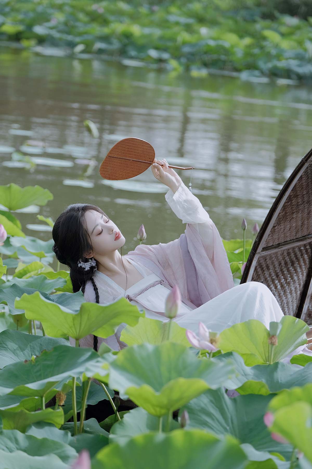 [YITUYU艺图语]2025.01.20 荷 瑶瑶 YITUYU艺图语-第1张